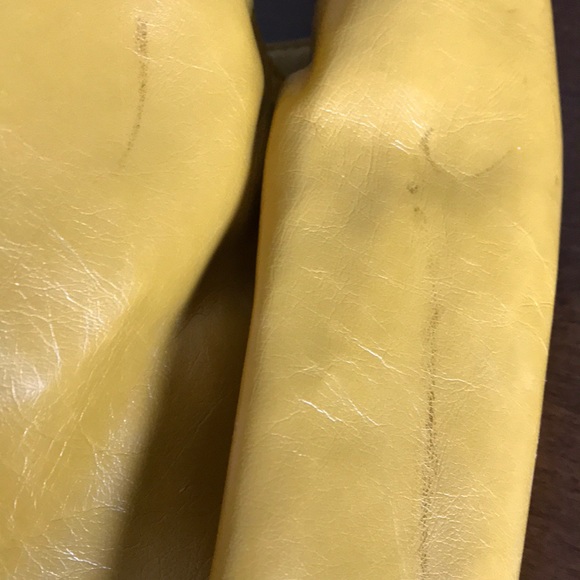 Mustard Yellow Bow purse - Picture 7 of 8